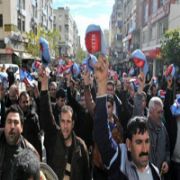TEKEL İŞÇİLERİNE DESTEK YÜRÜYÜŞÜ